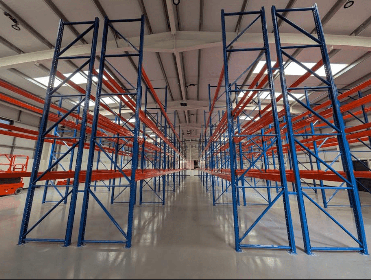New 11m High Heavy Duty Pallet Racking with Various Number of Levels - UK Pallet Racking